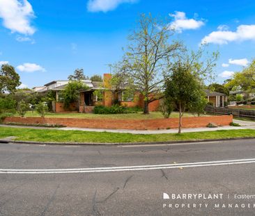 Beautifully Refurbished Home in a Prime Location! - Photo 3