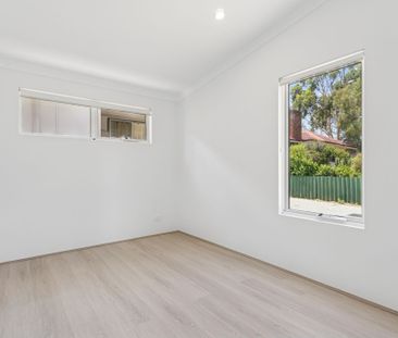 43 Barnsley Street, Queens Park WA 6107 - Photo 1