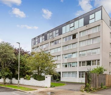 2 bedroom penthouse to rent - Photo 5