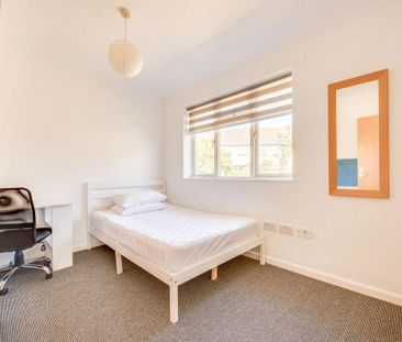 5 bedroom house to rent - Photo 4