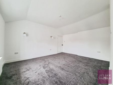 4 bedroom flat to rent - Photo 5