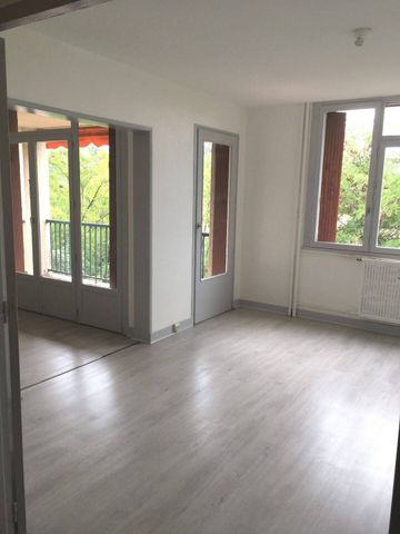 Location appartement 4 pièces 89.84 m² à Valence (26000) - Photo 2