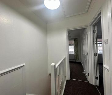 4 bedroom terraced house to rent - Photo 2