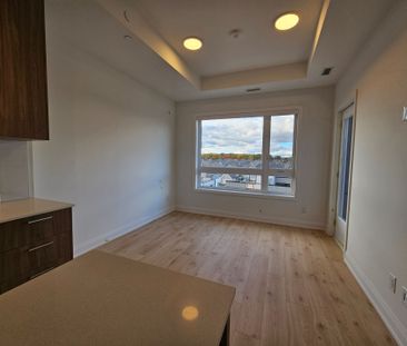 For Lease - 3250 Carding Mill Trail Unit# 517, Oakville, Ontario - Photo 2