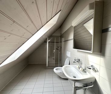 Attractive 2-room attic apartment - Photo 4