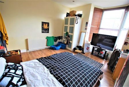 554 Shoreham Street, City Centre - Photo 4