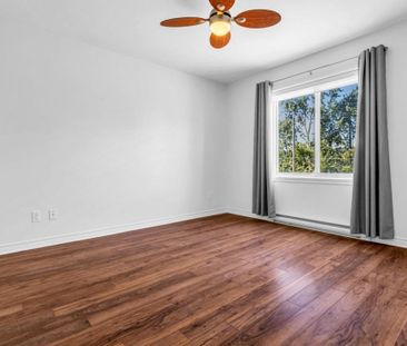 Appartement à louer - Saint-Basile-le-Grand (Montagne) Appartement ... - Photo 3