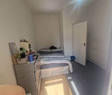 Room in a Shared Flat, Milton Avenue, E6 - Photo 1