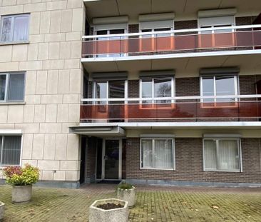Appartement te huur in Evere voor € 1.100 met 2 slaapkamers - Foto 4