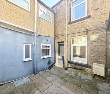4 bedroom terraced house to rent - Photo 5