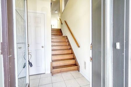 For Lease - 53 Sandwell Street, Vaughan, Ontario - Photo 5