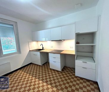 Location Maison 3 pièces 66m² CHATEAUNEUF LES MARTIGUES 13220 - Photo 3