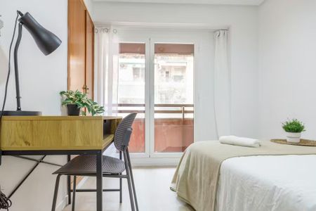 Calle Málaga, Valencia, Valencian Community 46009 - Photo 3