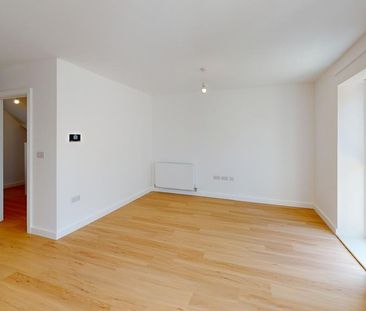 4 bedroom terraced house to rent - Photo 1
