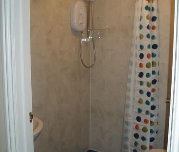 Studio Flat, Ashley Hall, BS7 - Photo 1