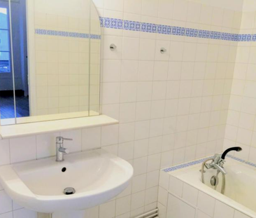 Location Appartement 5 pièces 130m² PARIS 8ème - Photo 5