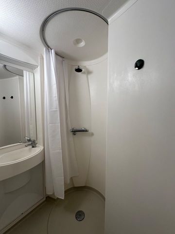 Room in a Shared Flat, Aston St, B4 - Photo 5