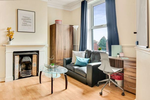 227 HYDE PARK ROAD Leeds - LS6 1AH - Photo 1