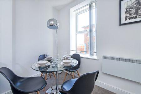 Warple Way, Acton, W3 0BD - Photo 3