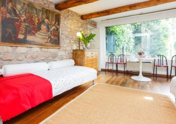 Center-Popolo: Modern, renovated 1 Bedroom, bath, kitchen. Parquet floors, bright, silent, located in beautiful villa near center, park, transport. Ref 847