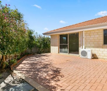 Spacious Four Bedroom Contemporary Home - Photo 5