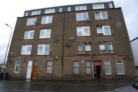 Property to let in Dundee - Photo 2