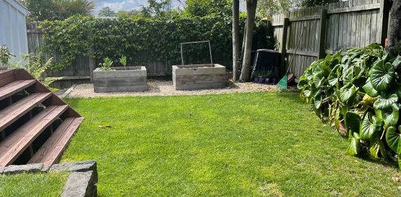 15 Carlton Gore Road, Grafton - Photo 2