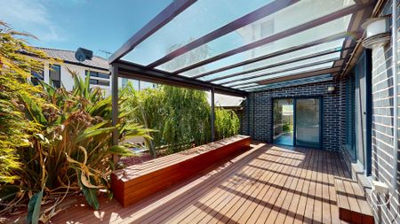 Unbeatable View Residence in a prestigious pocket of Maribyrnong!!! - Photo 2