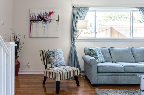 For Lease - 5969 Gladstone Street, Niagara Falls, Ontario - Photo 1