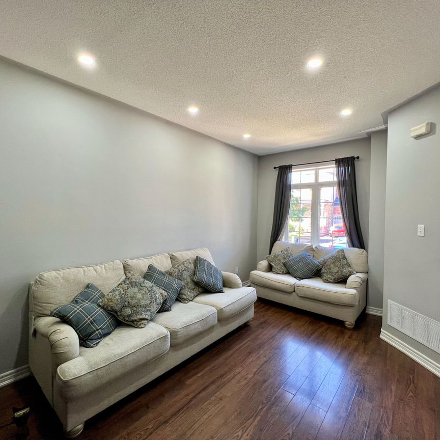 For Lease - 6 Raintree Drive, Hamilton, Ontario - Photo 1