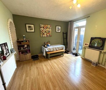 2 bedroom terraced house to rent - Photo 3