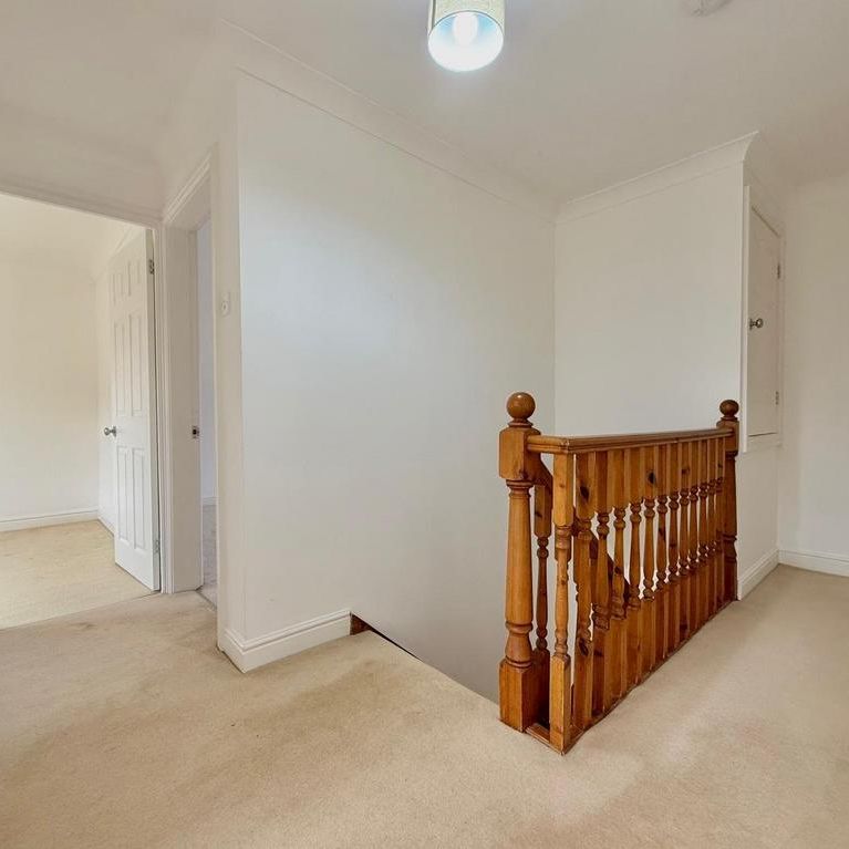 4 bedroom detached house to rent - Photo 1
