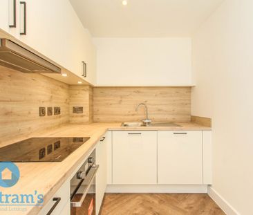 1 bed Apartment for Rent - Photo 5