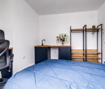 1 bedroom in a house share to rent - Photo 4
