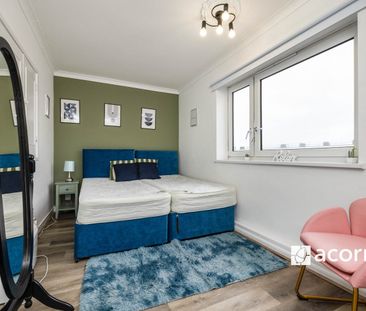Maisonette to rent - St. Saviours Estate, London, SE1 - Photo 6