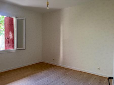 Location Appartement 3 pièces AGEN 47000 - Photo 3