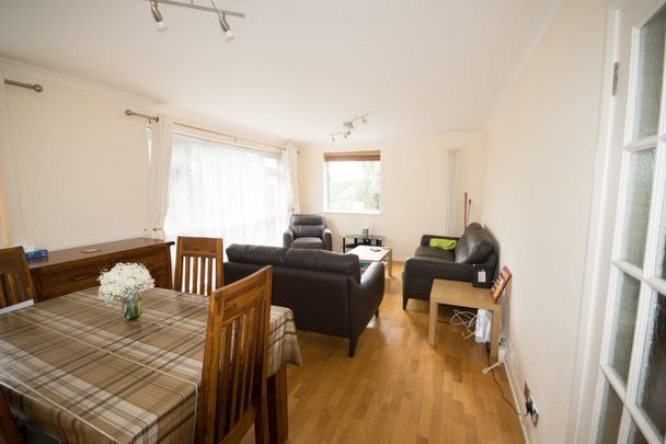 2 Bed Flat, Thomas A Beckett Close, HA0 - Photo 1