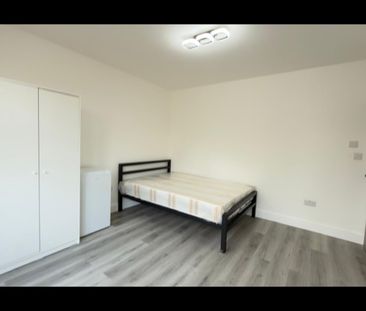 Room in a Shared House, Watford Way, NW4 - Photo 5