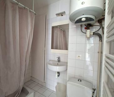 Location Appartement 1 pièce 15m² NIMES 30000 - Photo 4