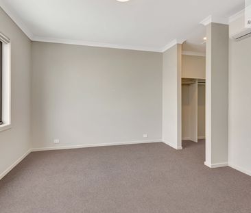 7 Coronation Walk, Kalkallo VIC 3064 - Townhouse For Rent | Domain - Photo 4