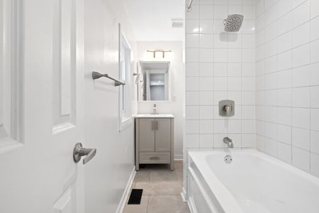 235 Percy Street - 1 - Photo 4