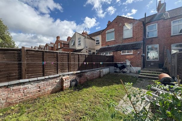 Newington Road, NORTHAMPTON - Photo 1