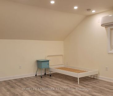 For Lease - 34 Ulster Street Unit# Bachelr, Toronto, Ontario - Photo 3