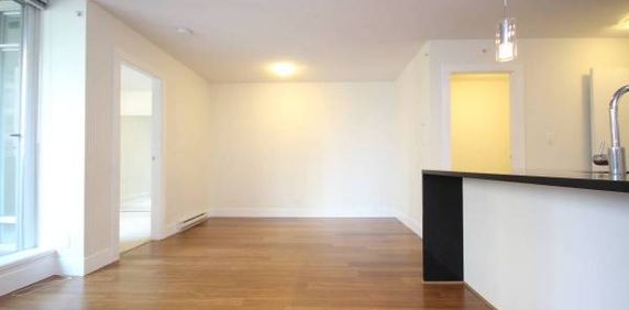 LOCATION! 1 Bd + 1 Bth - Efficient Layout @ THE BEASLEY! - Unfurnished - Photo 2