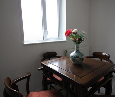 4 bedroom semi-detached house to rent - Photo 1