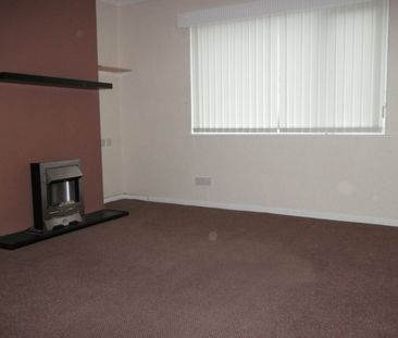 2 bed Semi-Detached - To Let - Photo 4