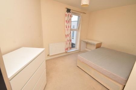 3 bedroom apartment to rent - Photo 5