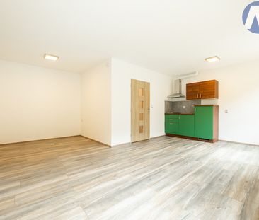 Pronájem bytu 1+kk a garsoniéry 35 m² - Photo 2