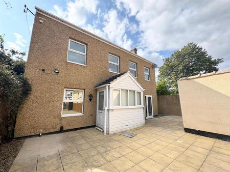 3 bedroom detached house to rent - Photo 5