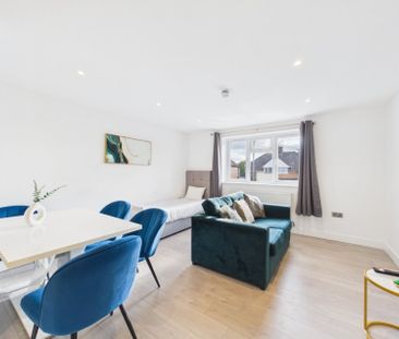 Desford Way, Ashford, Surrey,TW15 - Photo 2